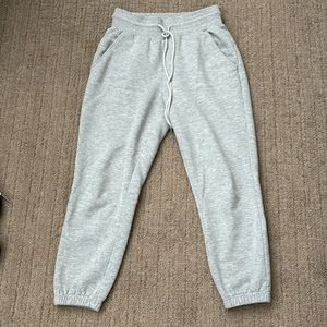 Alo Yoga 7/8 Easy Sweatpants